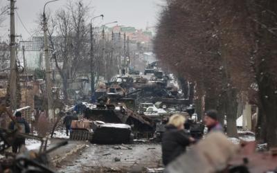 The Fog of War, Civilian Resistance, and the Soft Underbelly of Unprivileged Belligerency