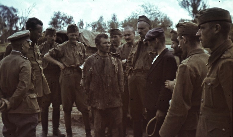 Killings of Prisoners of War and Refusal of Quarter – Present and Past
